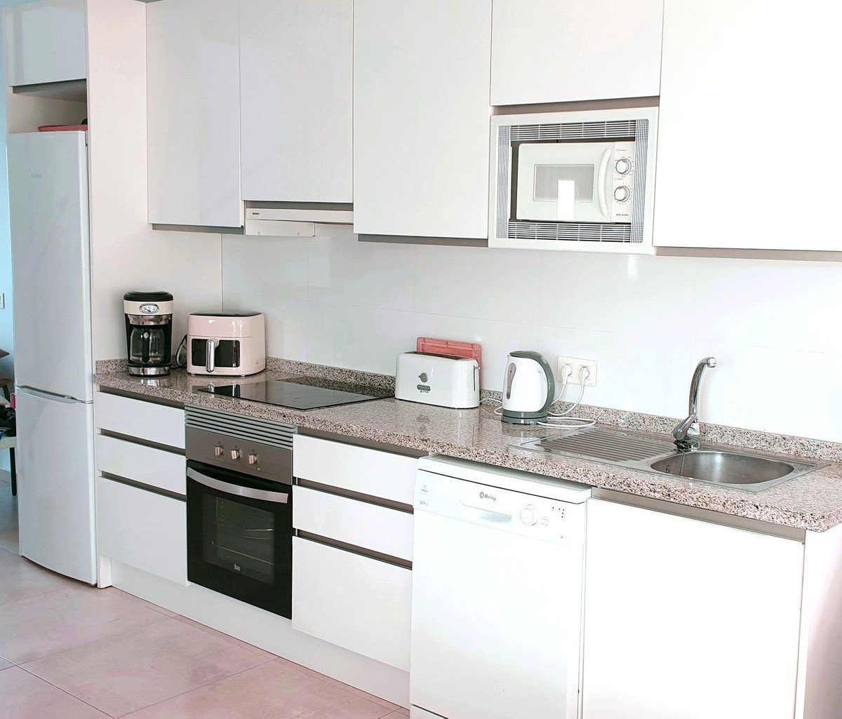 3 Bed Semi-Detached House in Nerja
