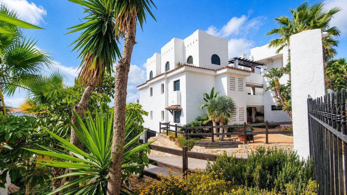 2 Bed Ground Floor Apartment in Doña Julia
