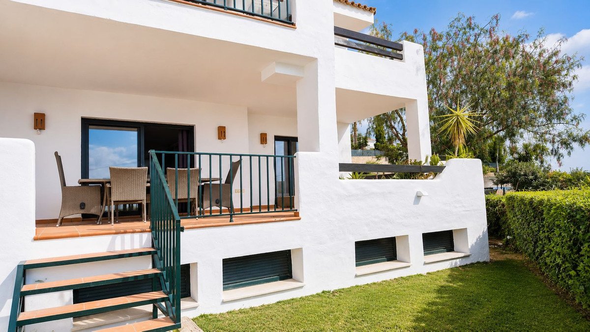 2 Bed Ground Floor Apartment in Doña Julia