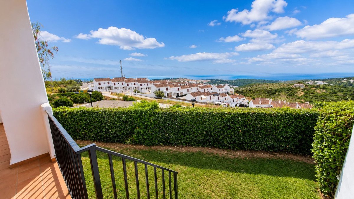 2 Bed Ground Floor Apartment in Doña Julia