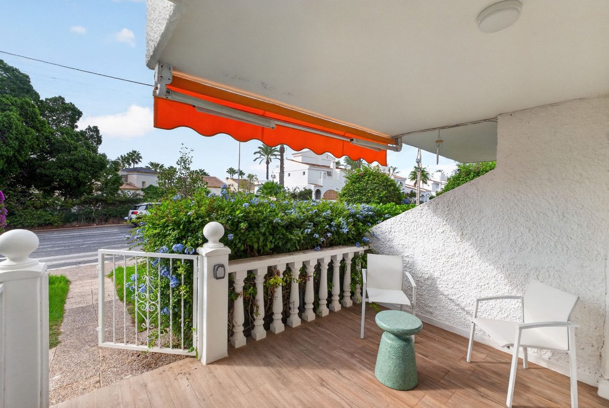 2 Bed Bungalow in Villamartin