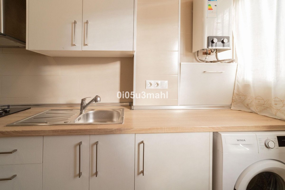 2 Bed Middle Floor Apartment in Málaga