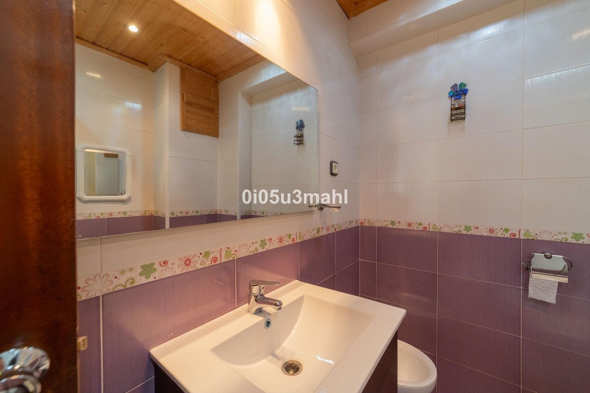 2 Bed Middle Floor Apartment in Málaga