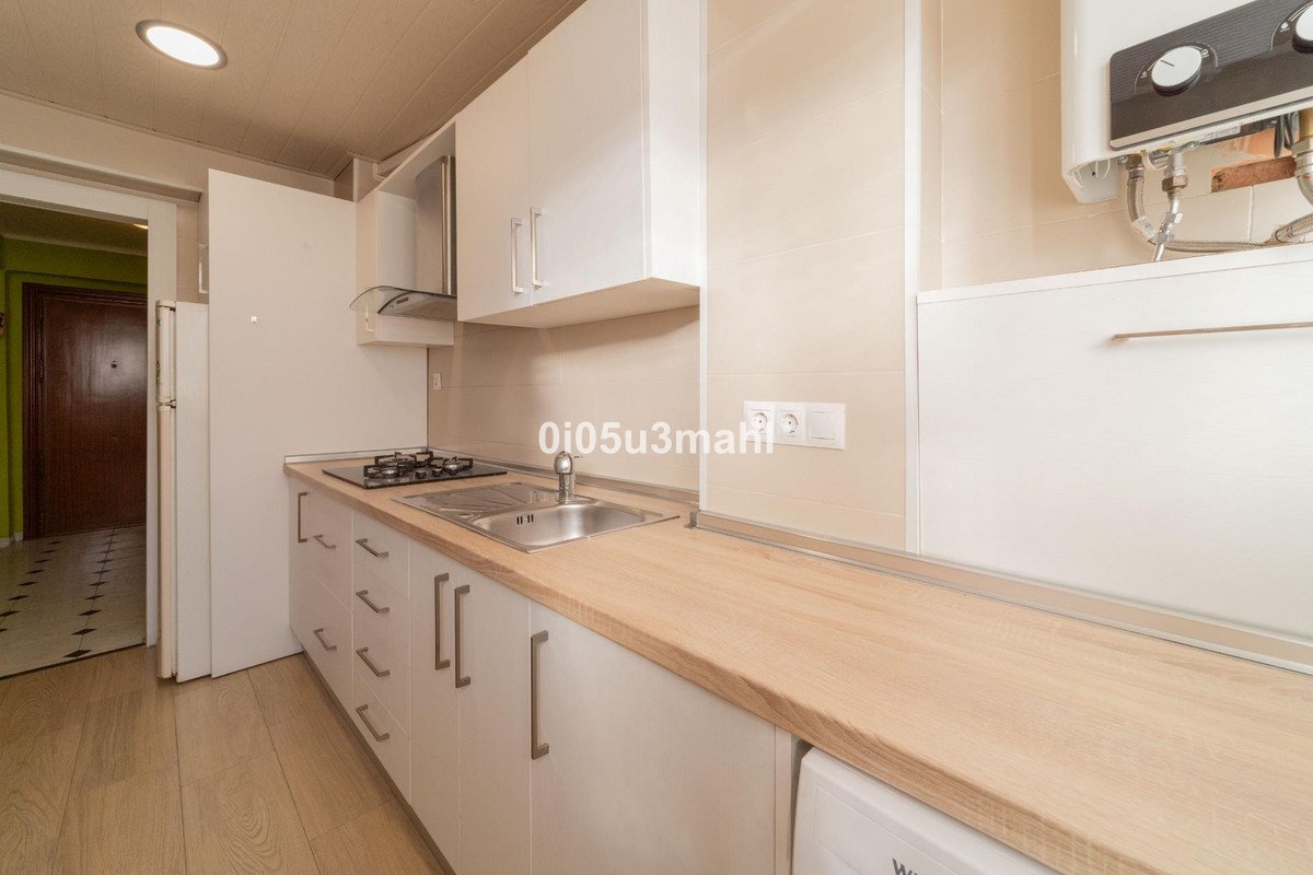 2 Bed Middle Floor Apartment in Málaga