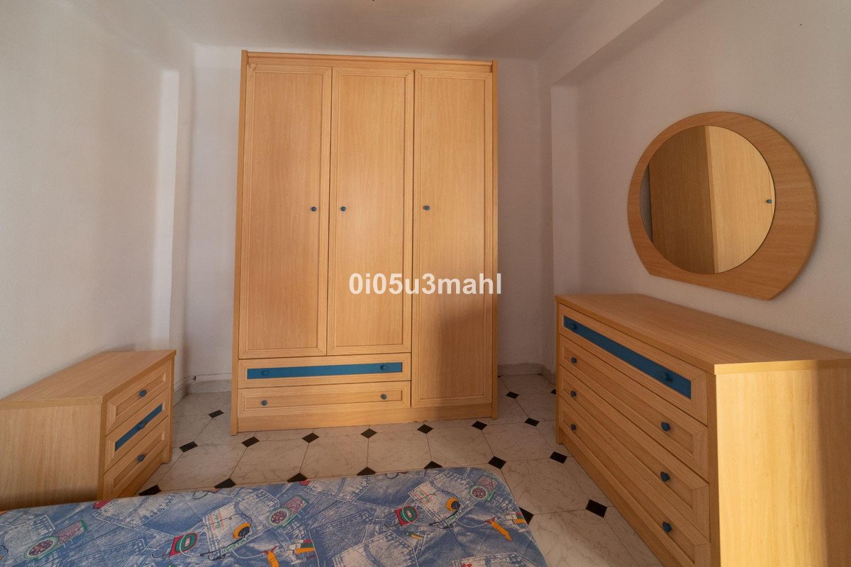 2 Bed Middle Floor Apartment in Málaga
