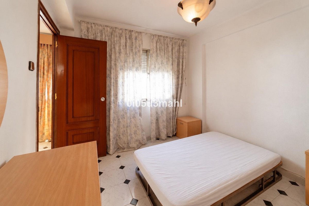 2 Bed Middle Floor Apartment in Málaga