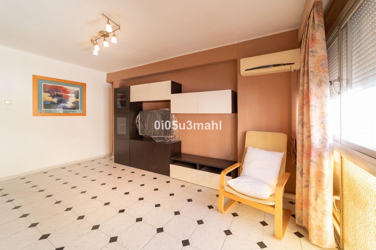 2 Bed Middle Floor Apartment in Málaga