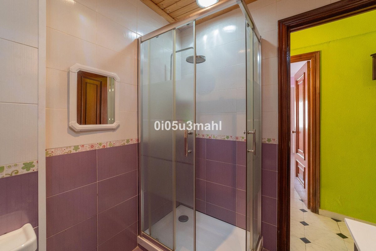 2 Bed Middle Floor Apartment in Málaga