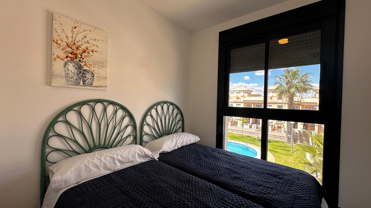 2 Bed Bungalow in Orihuela Costa