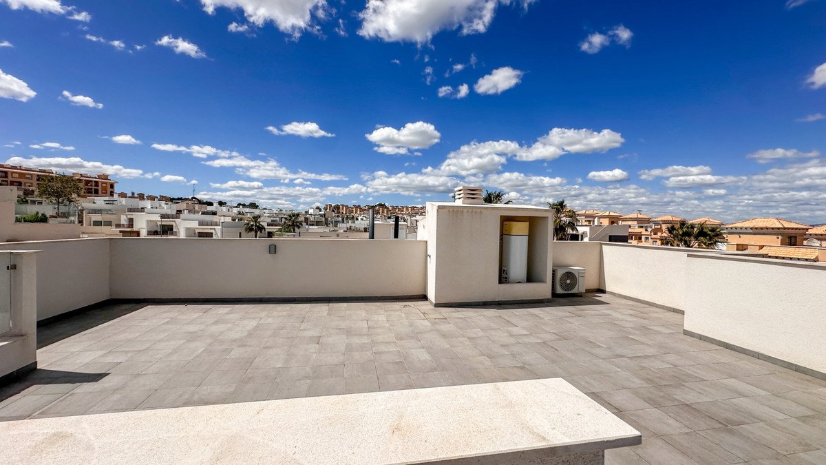 2 Bed Bungalow in Orihuela Costa