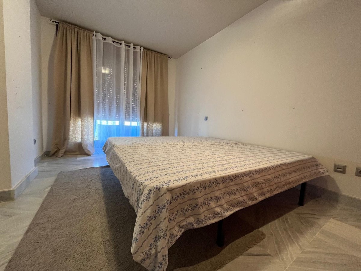 2 Bed Middle Floor Apartment in Benahavís