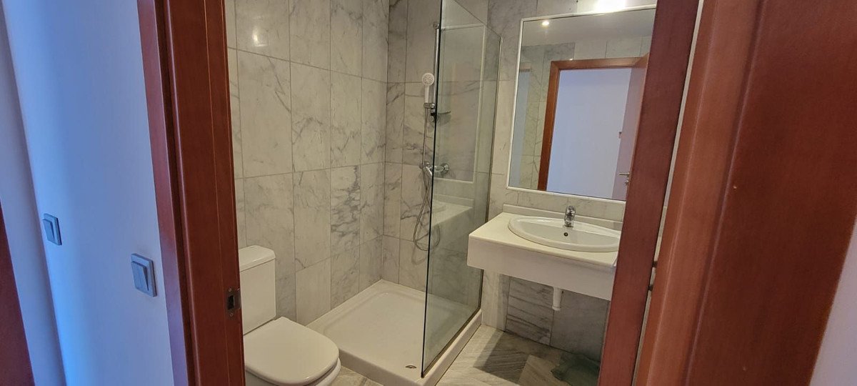 2 Bed Middle Floor Apartment in Benahavís