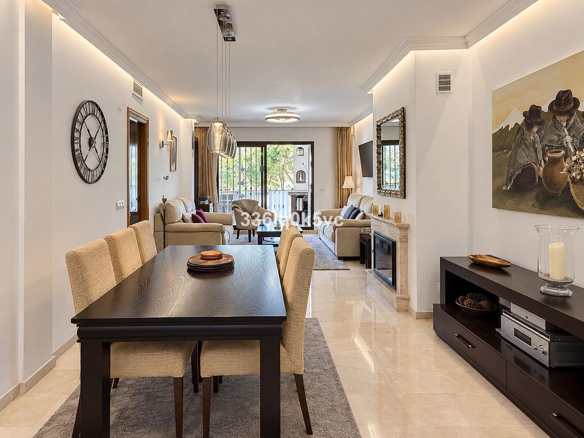 2 Bed Middle Floor Apartment in Benahavís