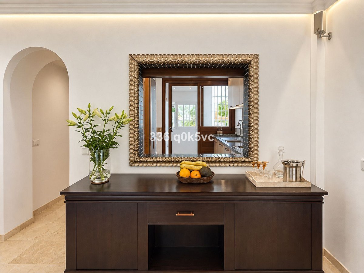 2 Bed Middle Floor Apartment in Benahavís