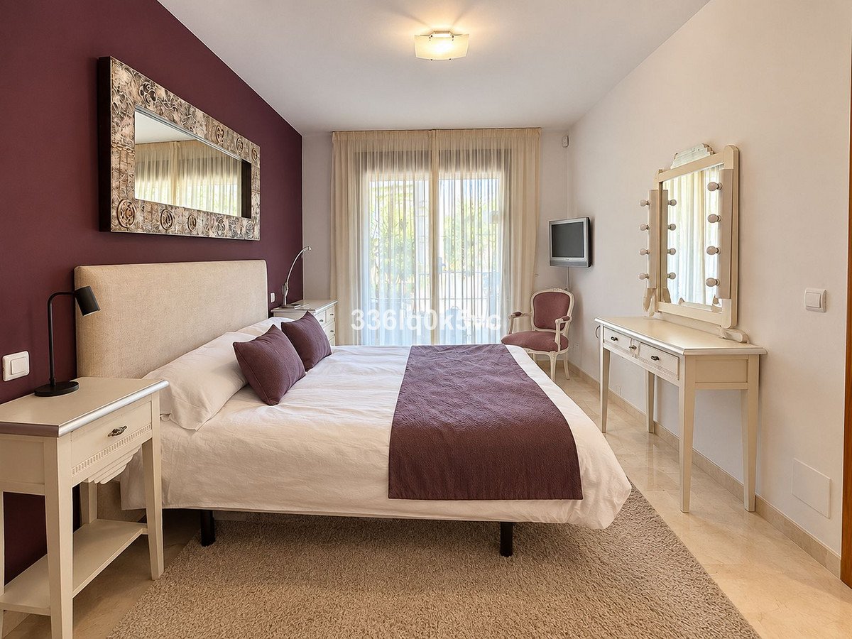 2 Bed Middle Floor Apartment in Benahavís
