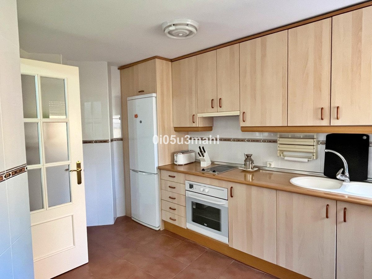 3 Bed Middle Floor Apartment in Málaga