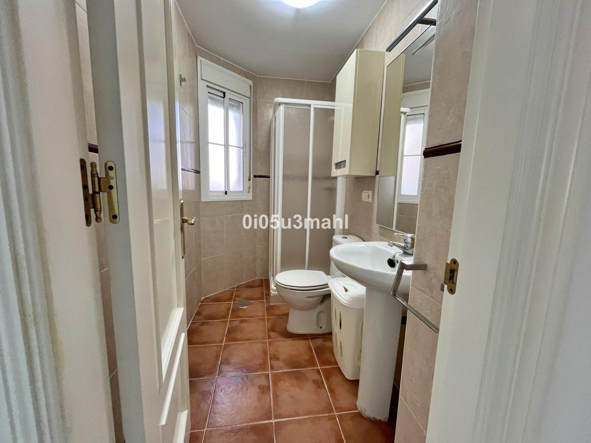 3 Bed Middle Floor Apartment in Málaga
