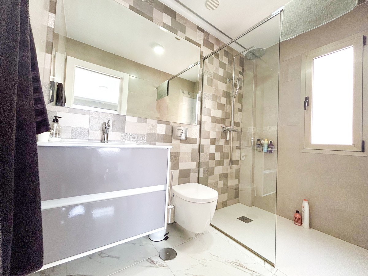 3 Bed Detached Villa in Villamartin