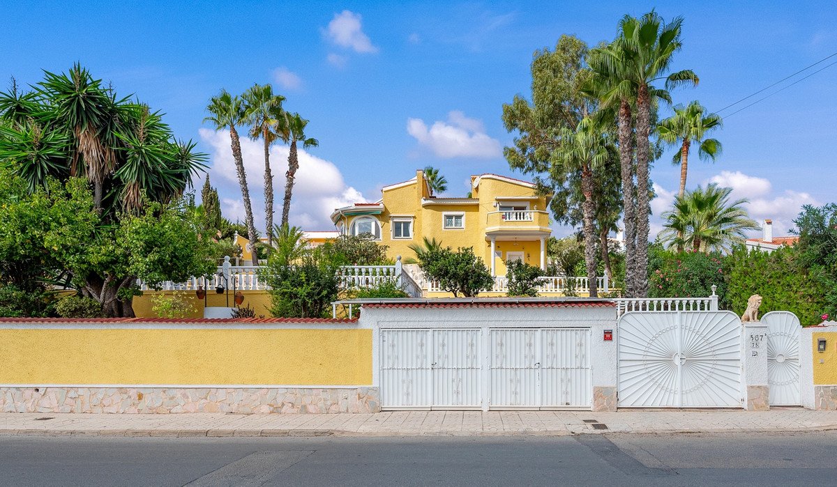 2 Bed Detached Villa in Rojales
