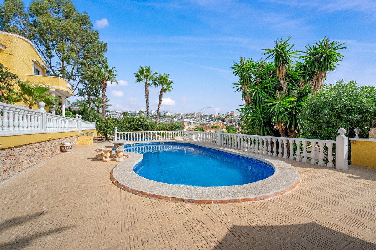 2 Bed Detached Villa in Rojales