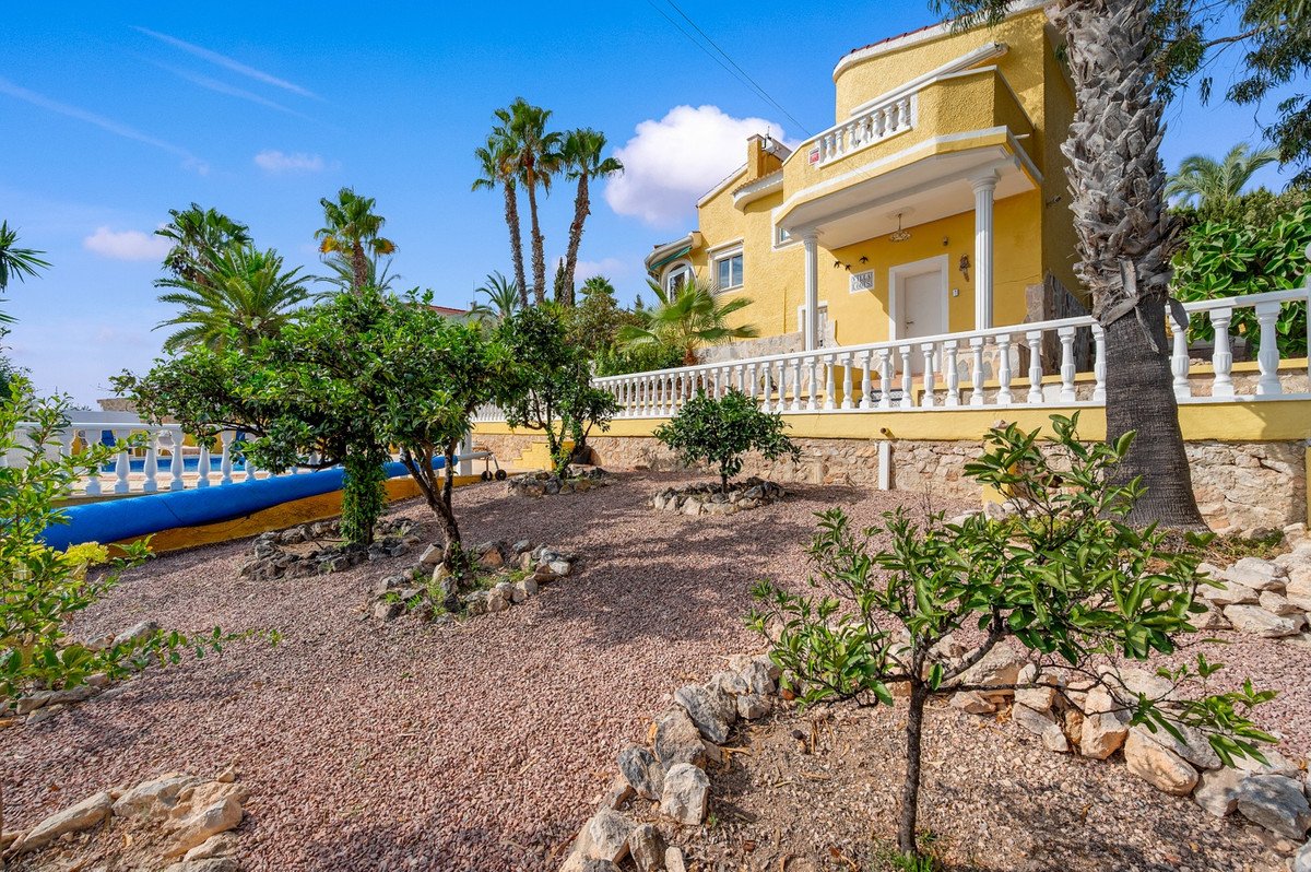 2 Bed Detached Villa in Rojales