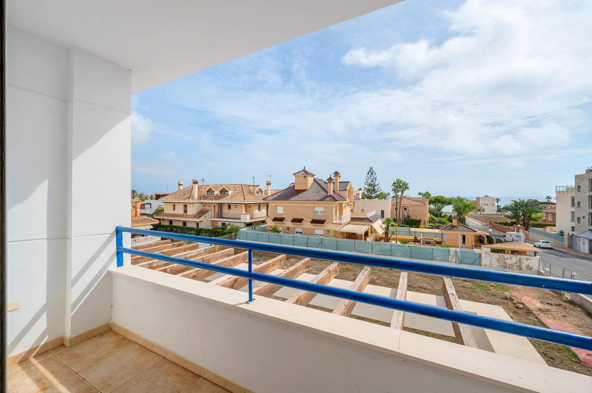 3 Bed Ground Floor Apartment in Torrevieja
