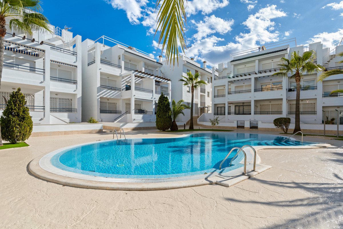 3 Bed Ground Floor Apartment in Torrevieja