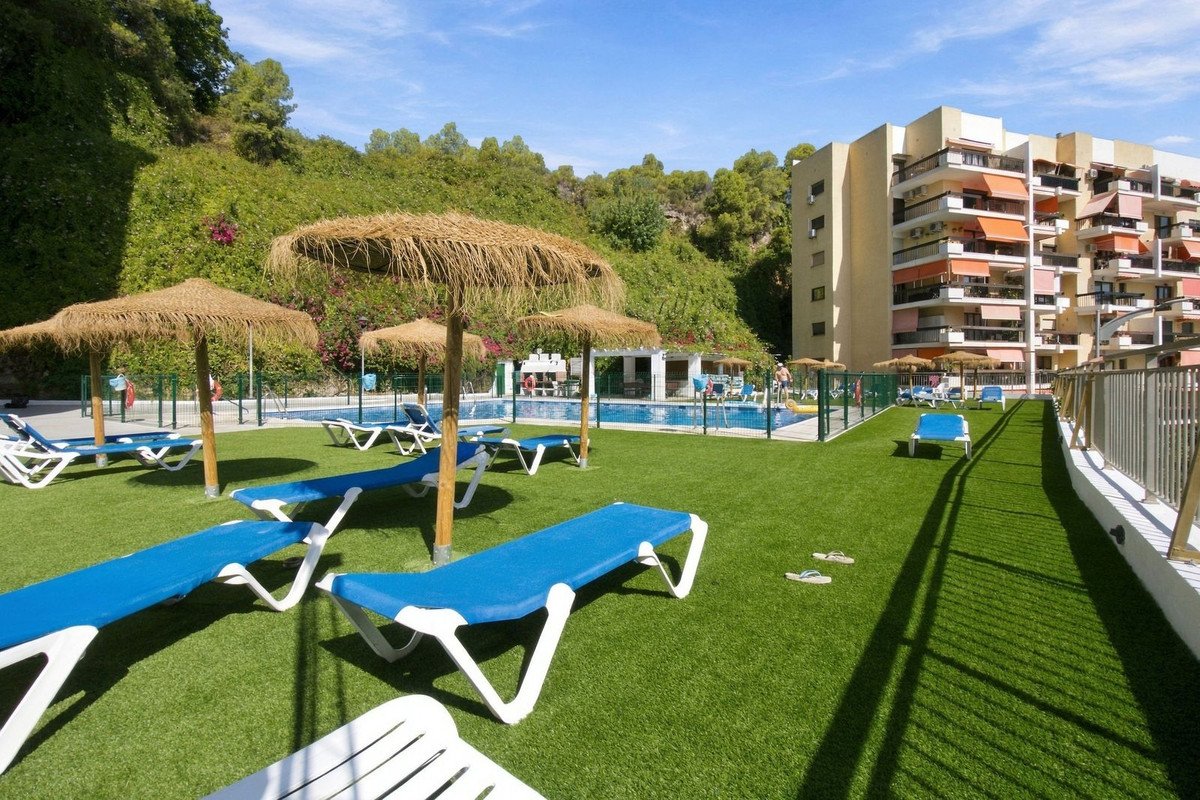 4 Bed Middle Floor Apartment in Torremolinos