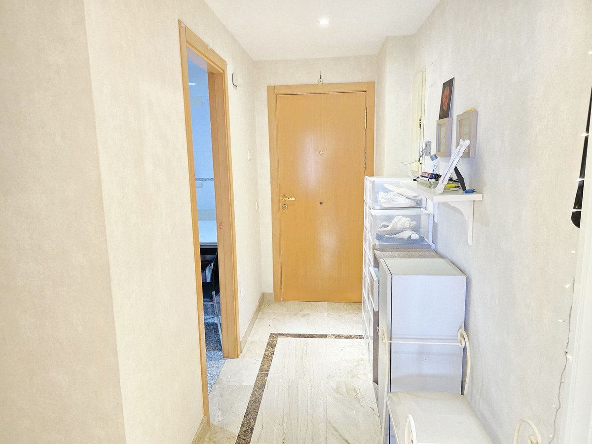 2 Bed Middle Floor Apartment in New Golden Mile