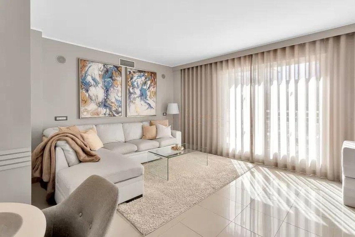 3 Bed Penthouse Duplex in El Paraiso