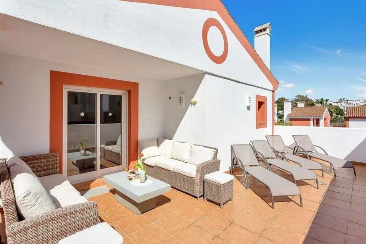 3 Bed Penthouse Duplex in El Paraiso