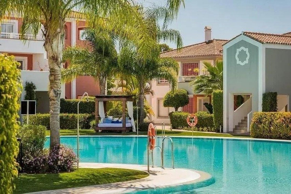 3 Bed Penthouse Duplex in El Paraiso