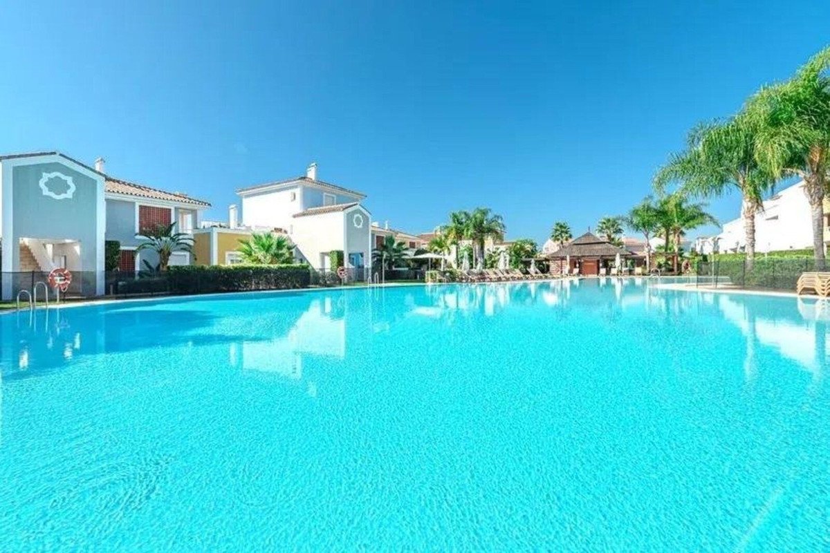 3 Bed Penthouse Duplex in El Paraiso
