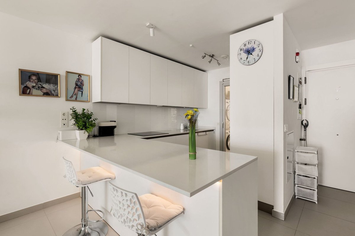 2 Bed Middle Floor Apartment in Benalmadena
