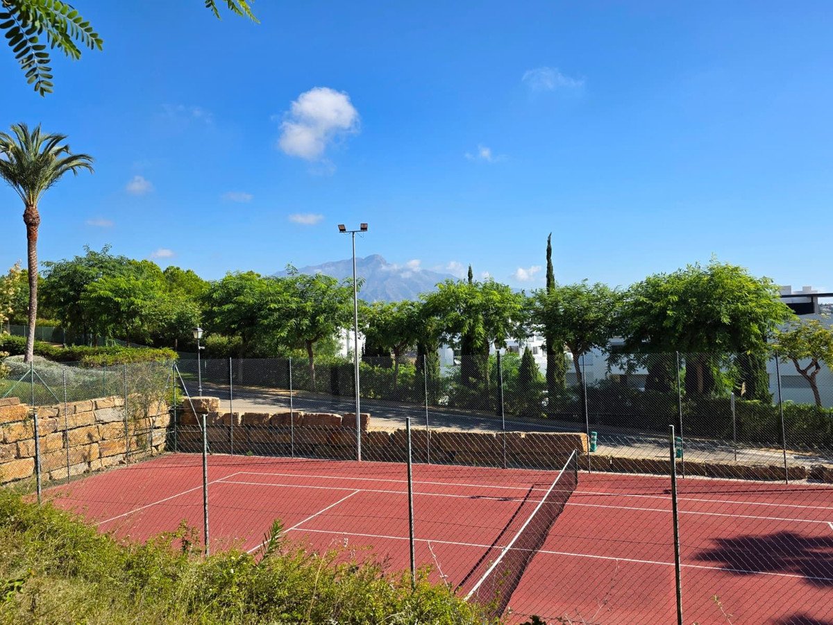 2 Bed Middle Floor Apartment in Atalaya