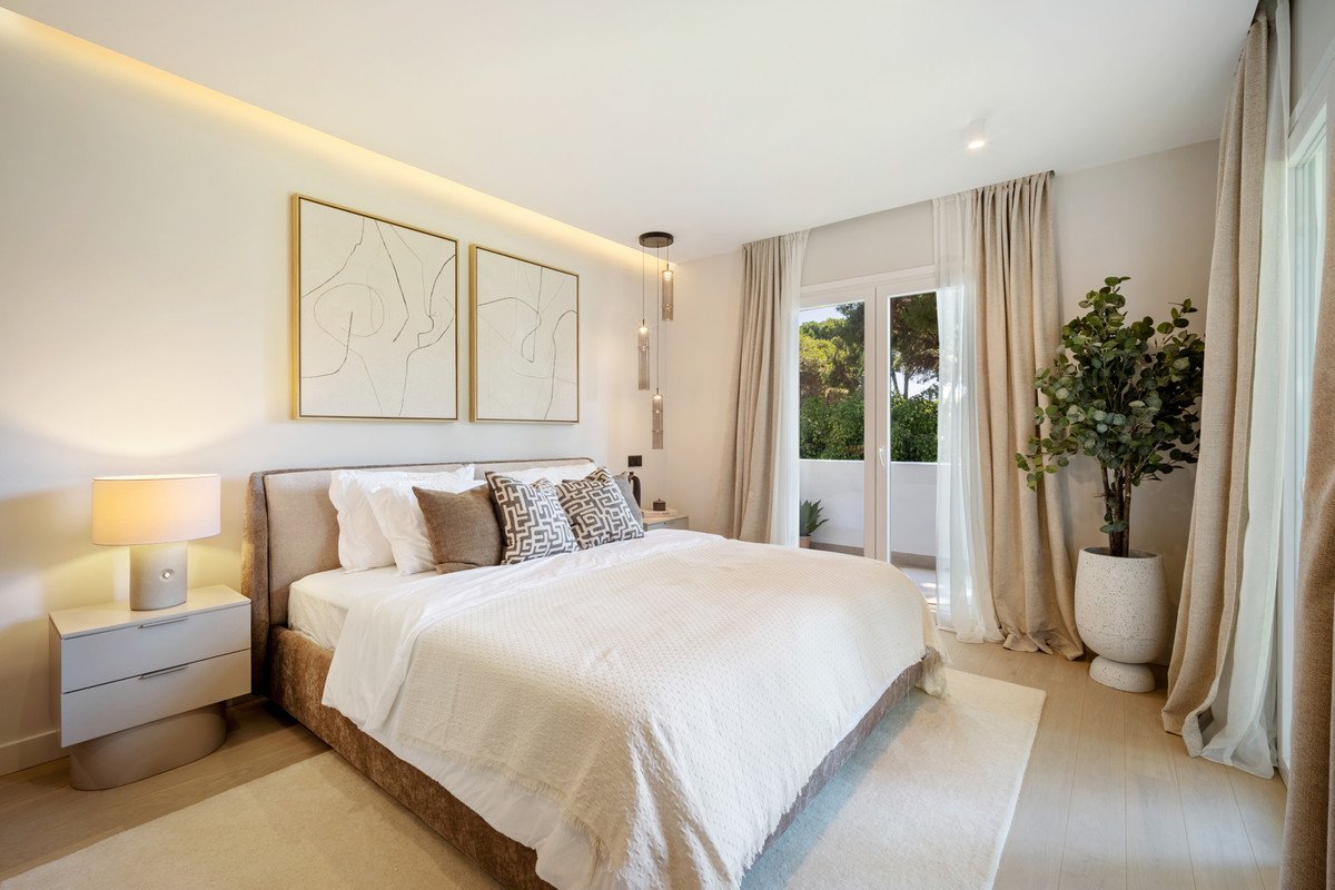 3 Bed Middle Floor Apartment in El Presidente