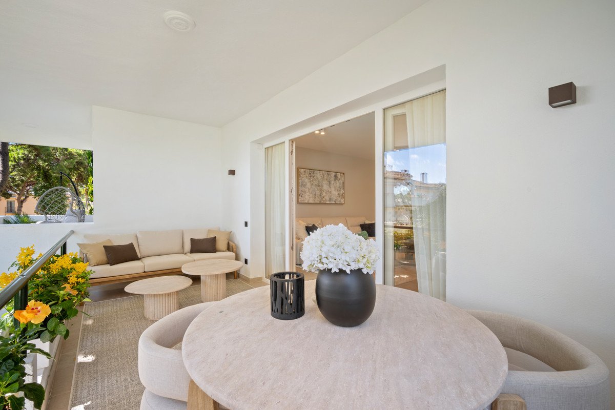 3 Bed Middle Floor Apartment in El Presidente