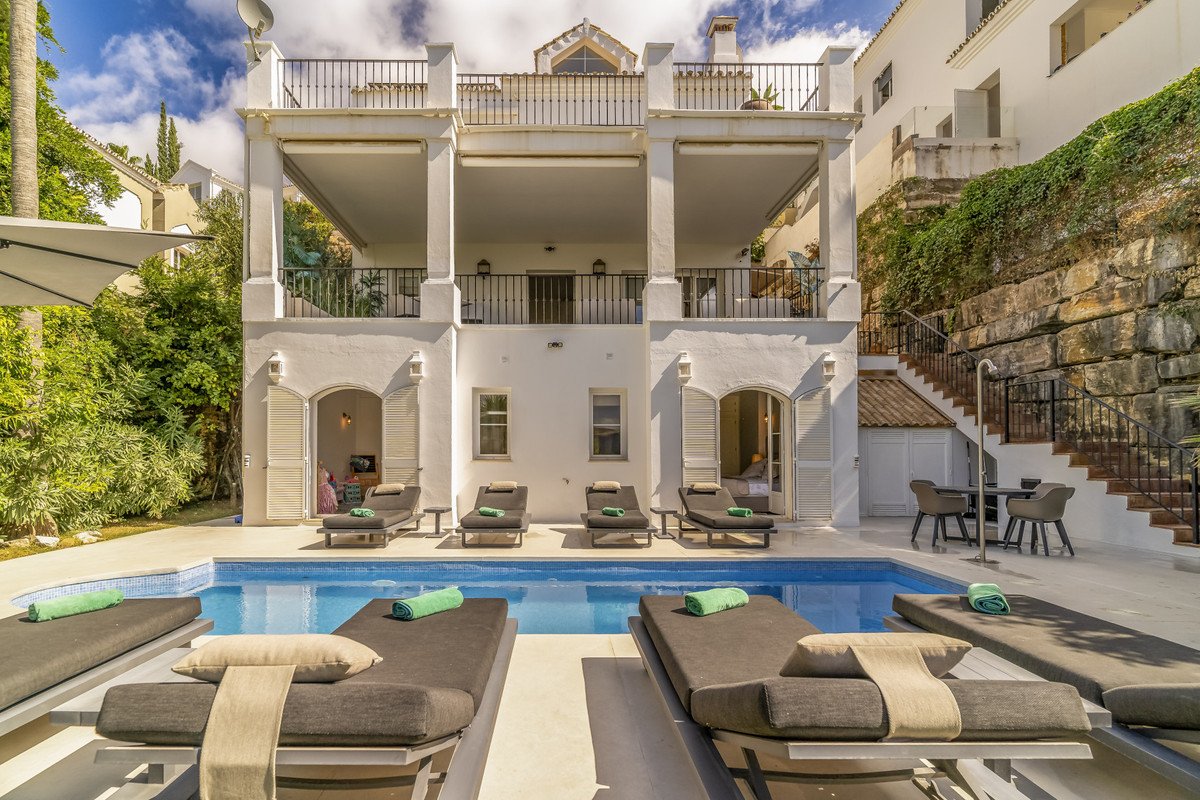 4 Bed Detached Villa in Istán