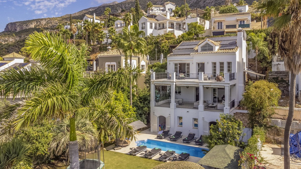 4 Bed Detached Villa in Istán