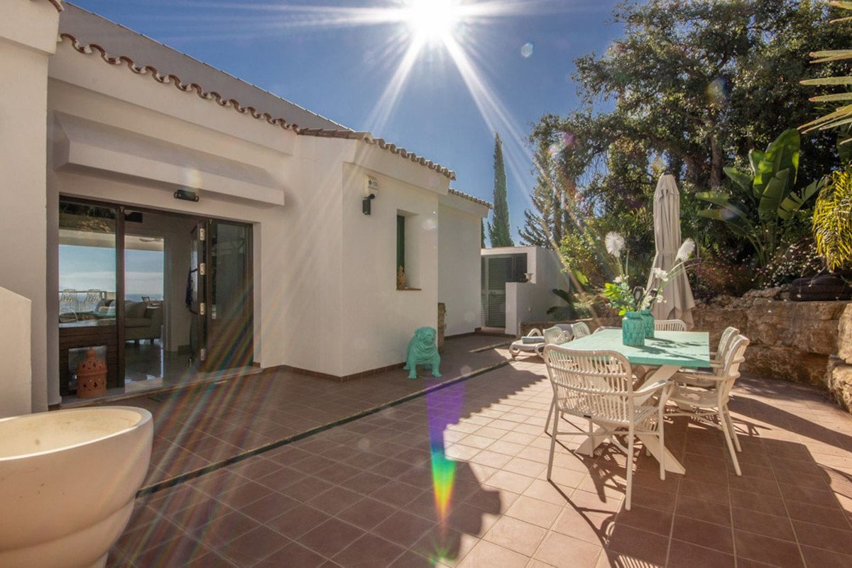 4 Bed Detached Villa in La Mairena