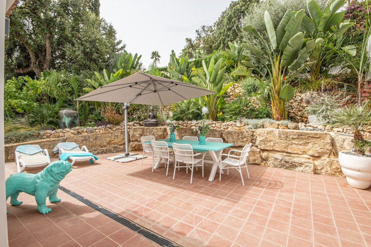 4 Bed Detached Villa in La Mairena