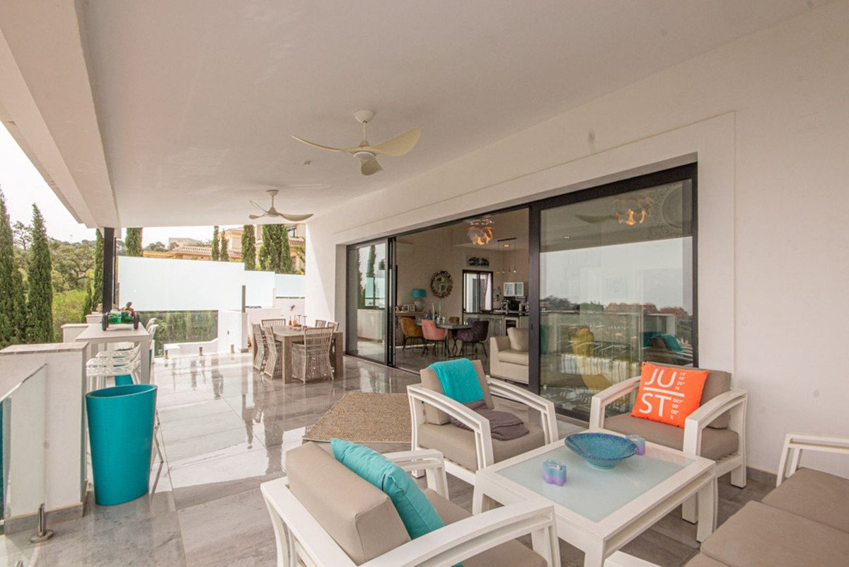 4 Bed Detached Villa in La Mairena