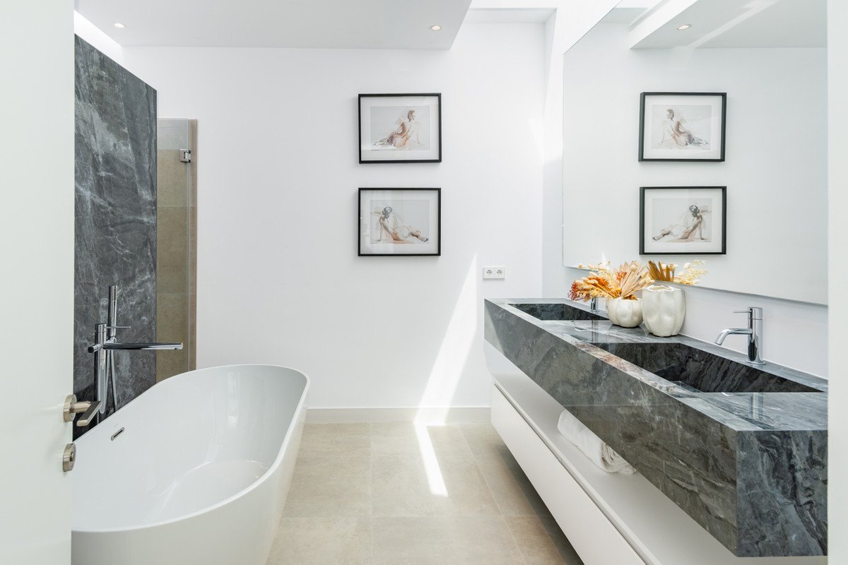 4 Bed New Development in Estepona