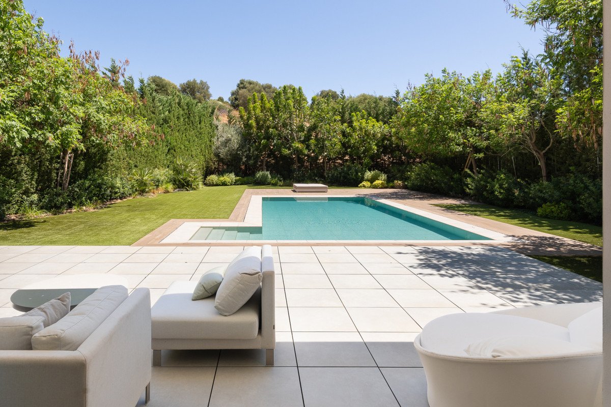 4 Bed New Development in Estepona