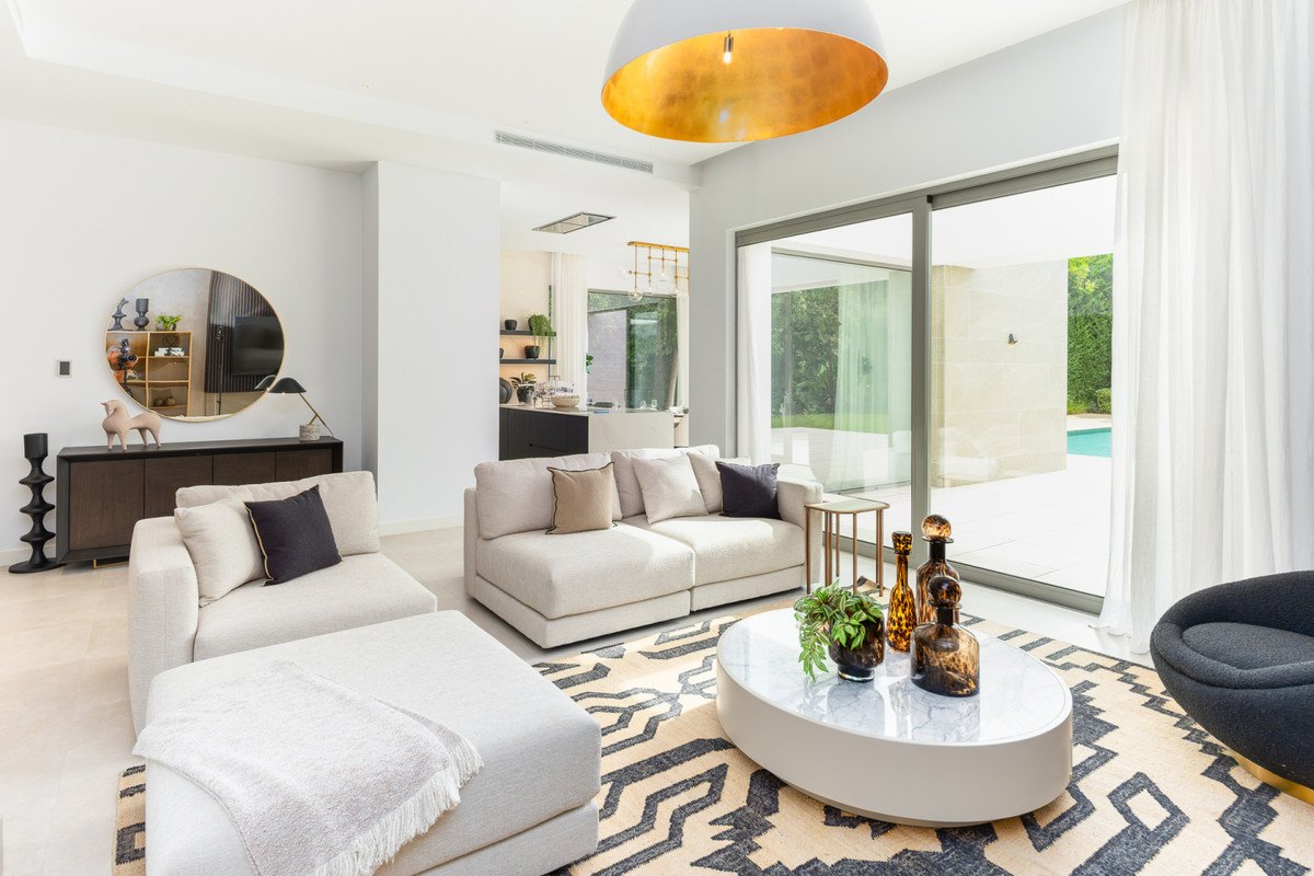 4 Bed New Development in Estepona