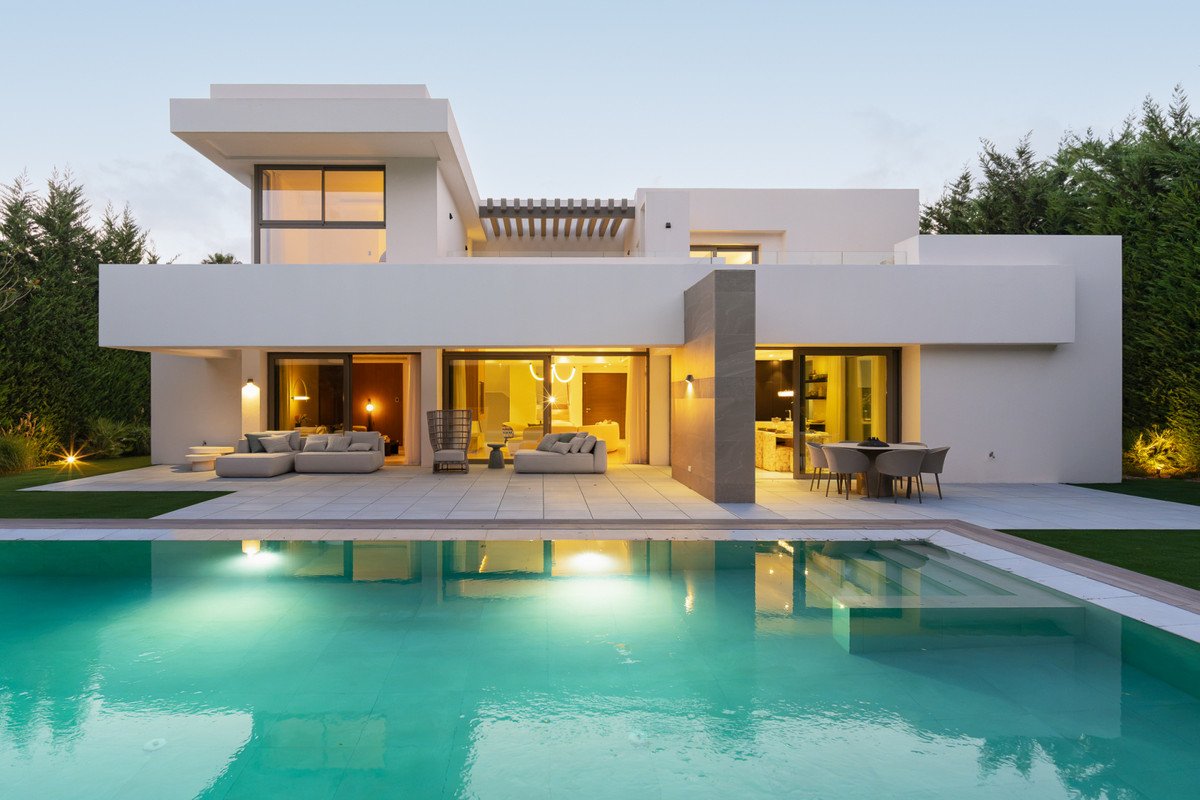 4 Bed New Development in Estepona