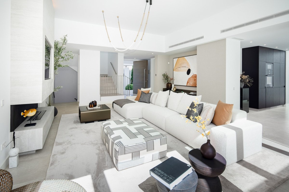 4 Bed New Development in Estepona