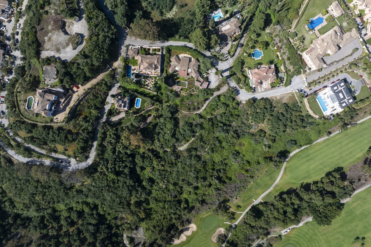 3 Bed Detached Villa in Benahavís