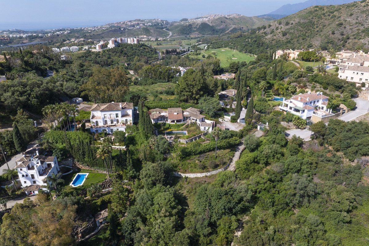 3 Bed Detached Villa in Benahavís