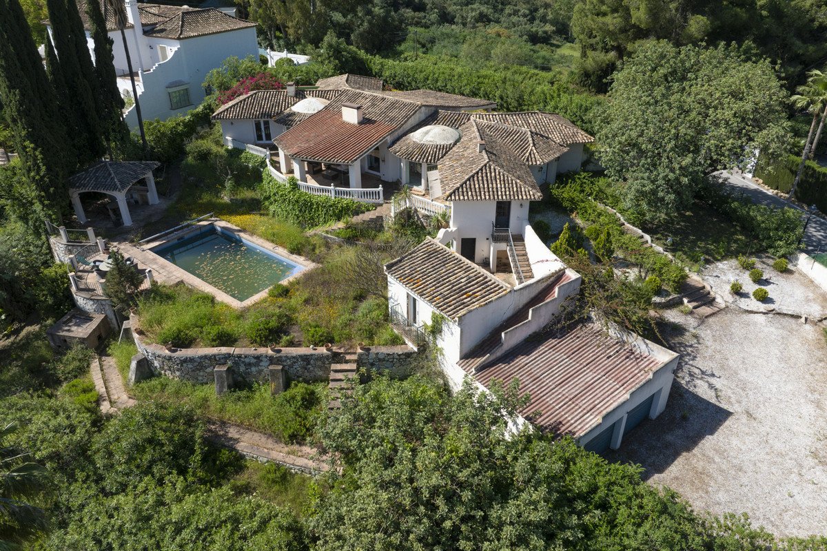 3 Bed Detached Villa in Benahavís